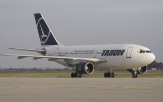 TAROM: anulări și întârzieri